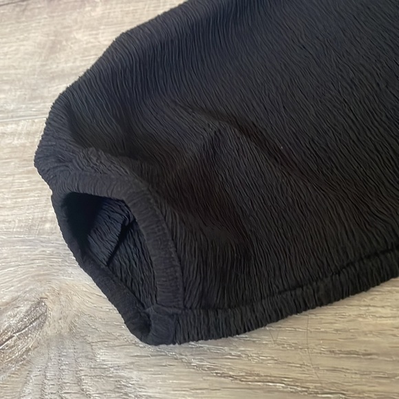 💟Max Studio black crinkle fabric, 3/4 sleeve blouse, NWT, Med - Picture 3 of 11